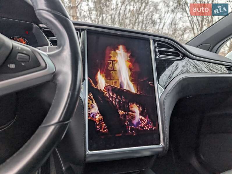 Позашляховик / Кросовер Tesla Model X 2017 в Києві фото 23 Позашляховик / Кросовер Tesla Model X 2017 в Києві