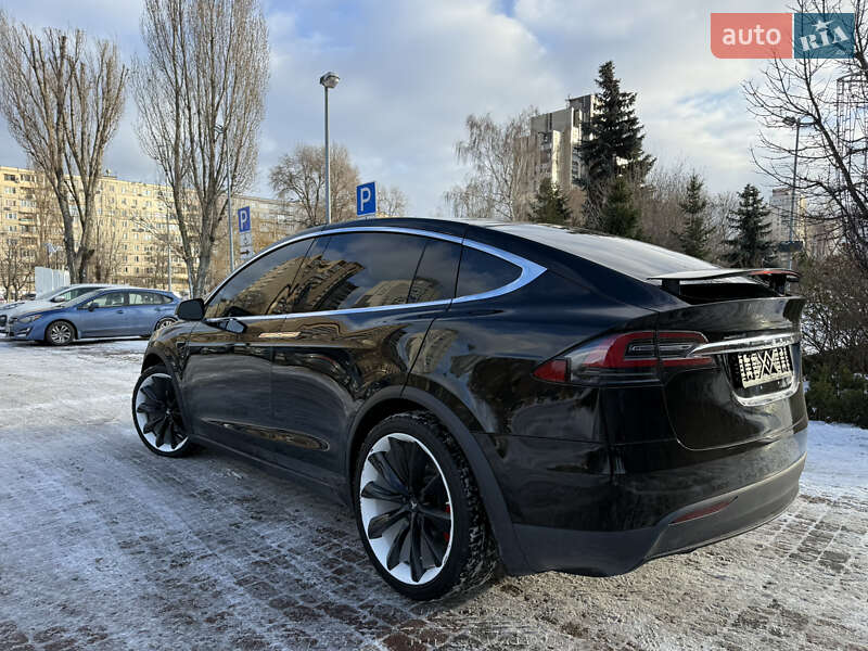 Позашляховик / Кросовер Tesla Model X 2020 в Києві