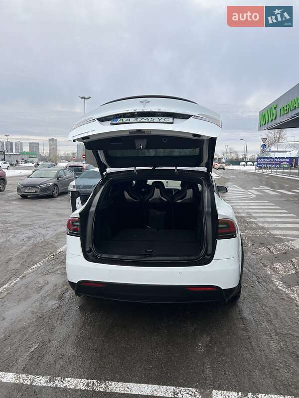Внедорожник / Кроссовер Tesla Model X 2016 в Киеве