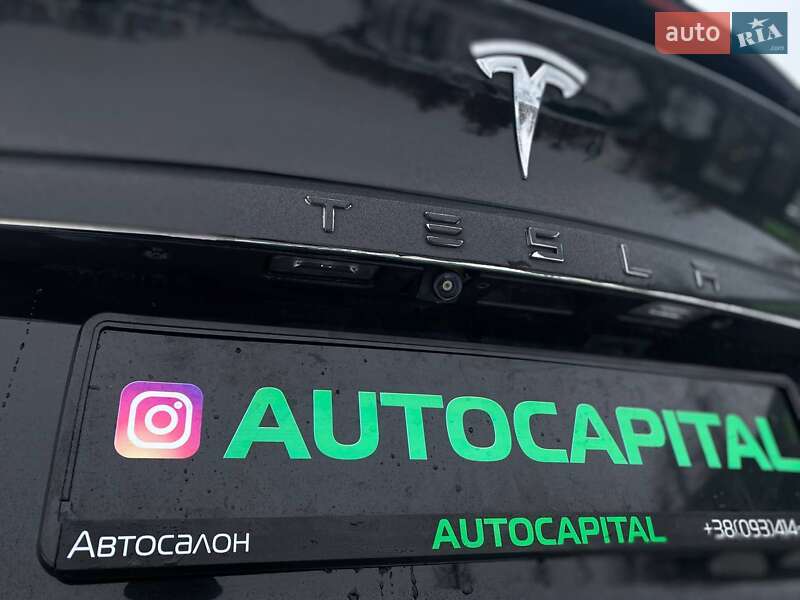 Внедорожник / Кроссовер Tesla Model X 2020 в Киеве