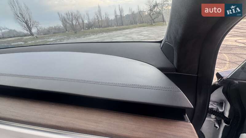 Внедорожник / Кроссовер Tesla Model X 2023 в Днепре