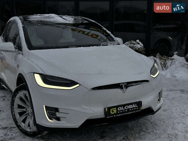 Внедорожник / Кроссовер Tesla Model X 2018 в Львове