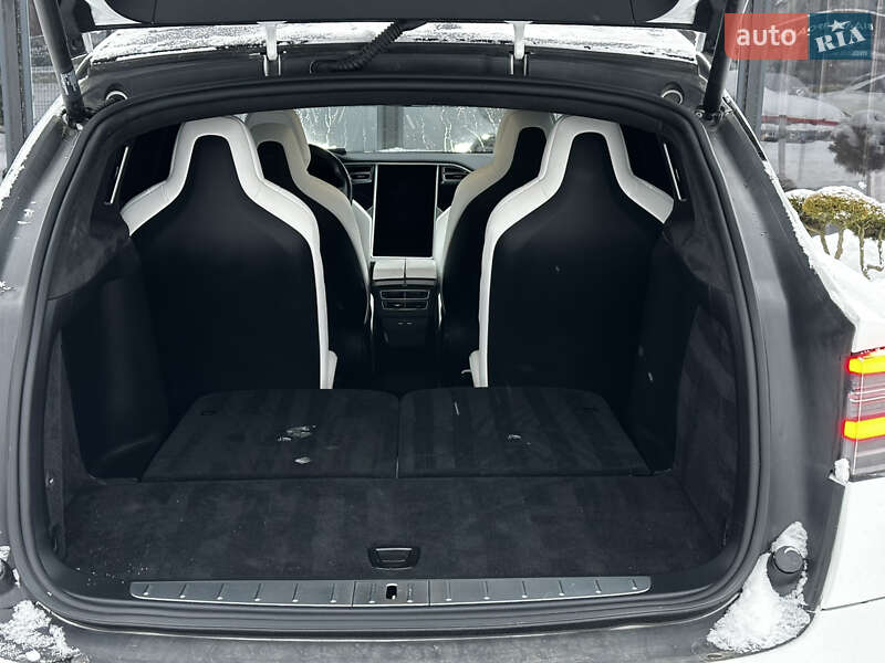 Внедорожник / Кроссовер Tesla Model X 2018 в Львове