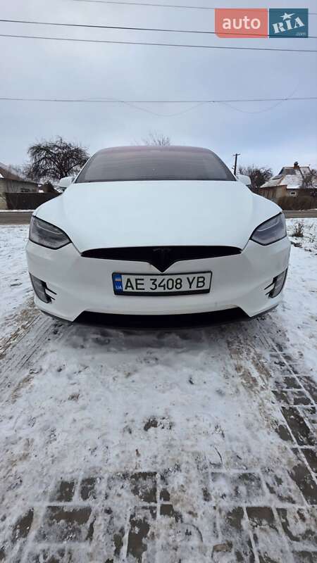 Внедорожник / Кроссовер Tesla Model X 2018 в Кривом Роге