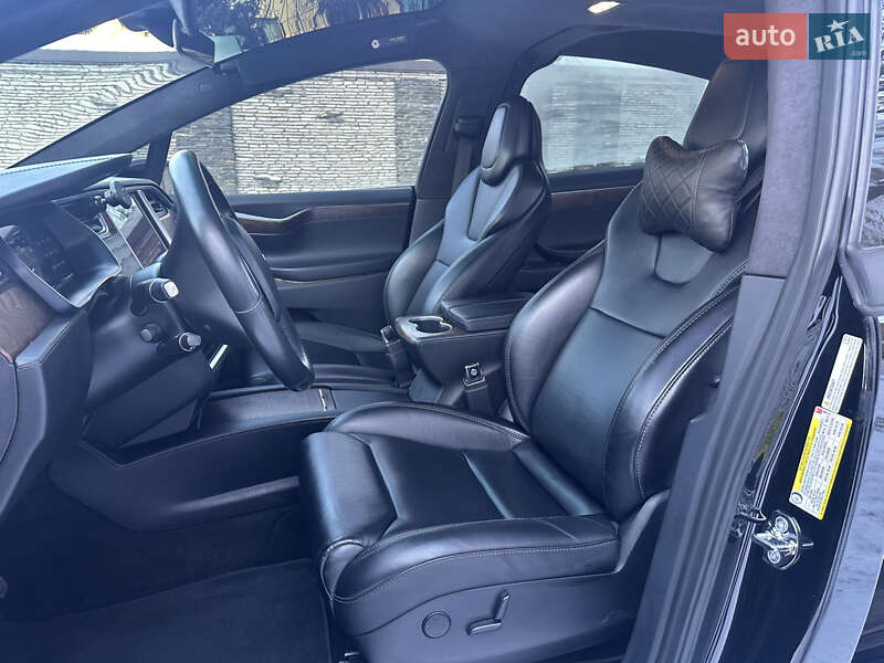 Внедорожник / Кроссовер Tesla Model X 2018 в Днепре