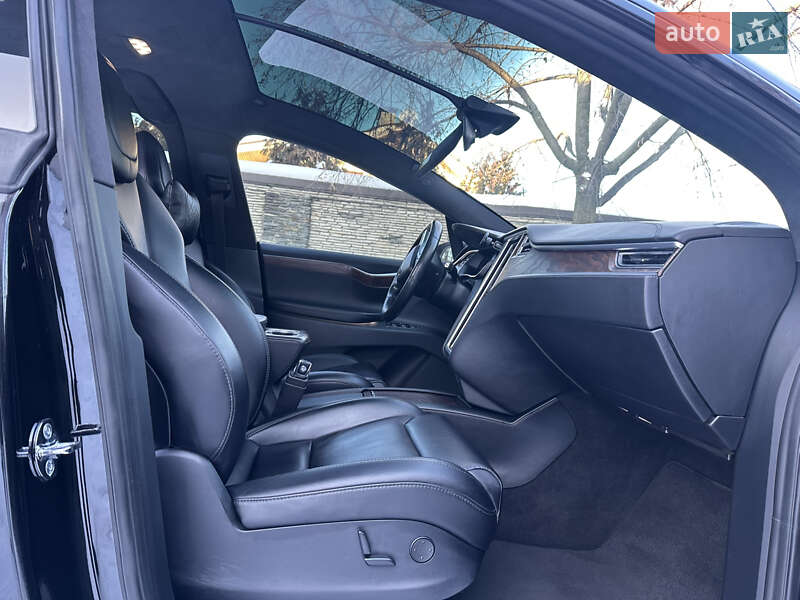 Внедорожник / Кроссовер Tesla Model X 2018 в Днепре