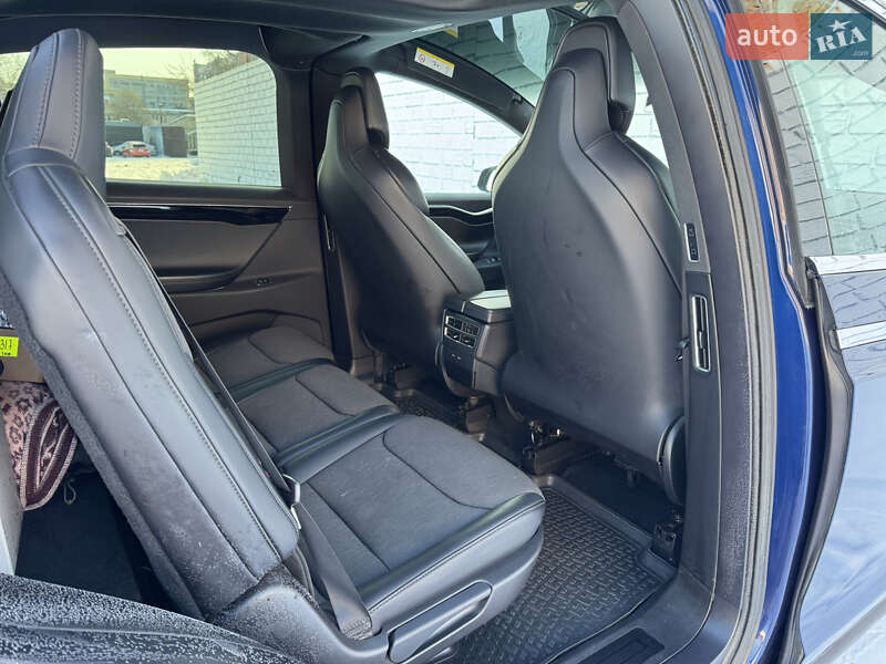 Позашляховик / Кросовер Tesla Model X 2018 в Києві