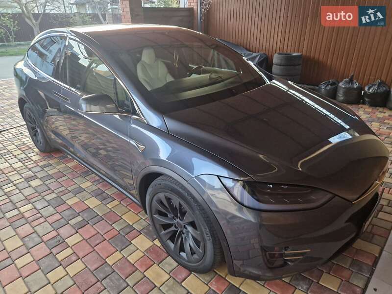 Позашляховик / Кросовер Tesla Model X 2020 в Києві