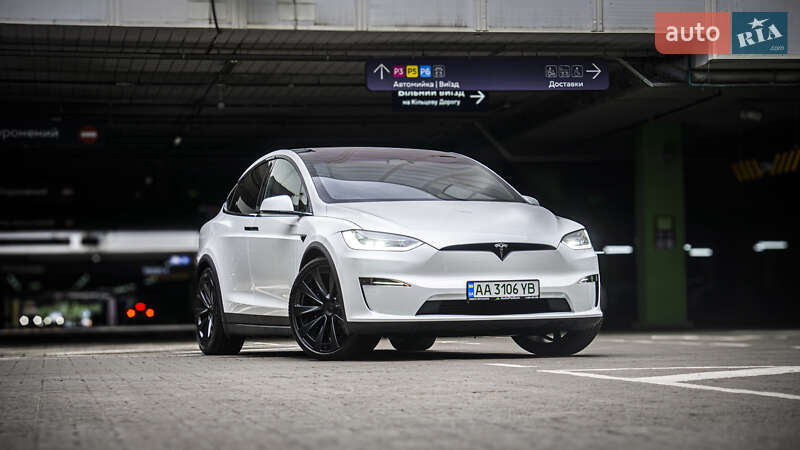 Внедорожник / Кроссовер Tesla Model X 2022 в Киеве
