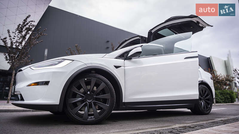 Внедорожник / Кроссовер Tesla Model X 2022 в Киеве