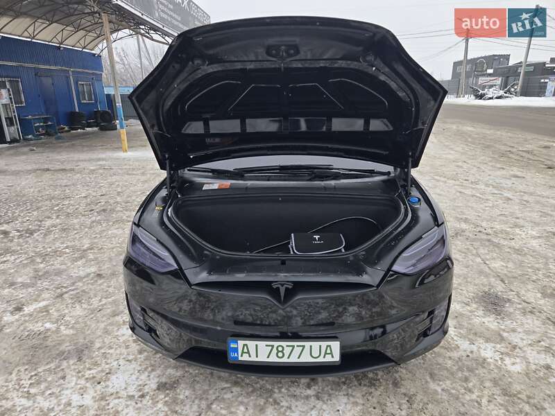 Позашляховик / Кросовер Tesla Model X 2017 в Києві фото 26 Позашляховик / Кросовер Tesla Model X 2017 в Києві