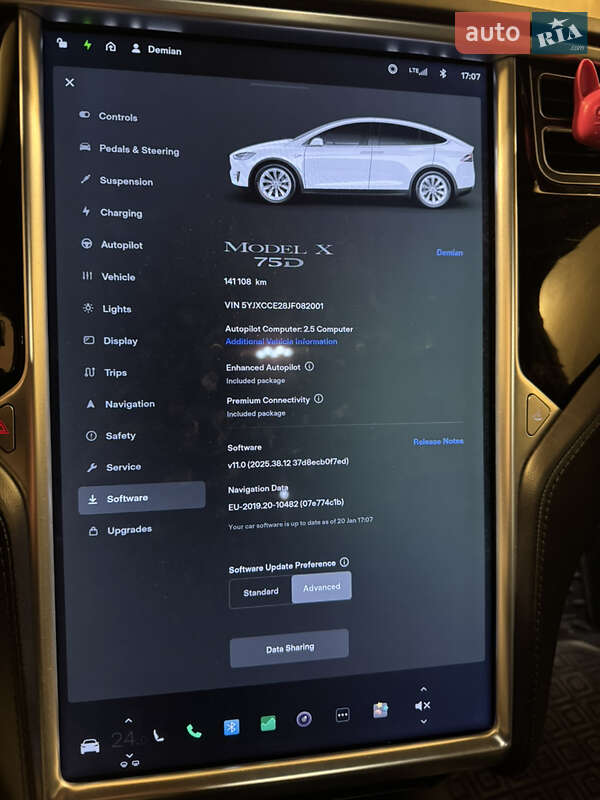 Позашляховик / Кросовер Tesla Model X 2018 в Львові