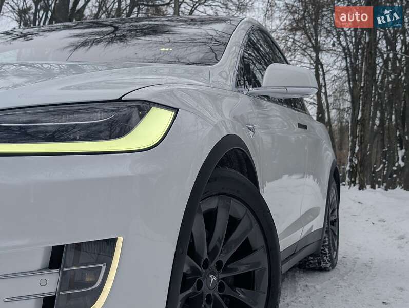 Внедорожник / Кроссовер Tesla Model X 2017 в Киеве фото 4 Внедорожник / Кроссовер Tesla Model X 2017 в Киеве