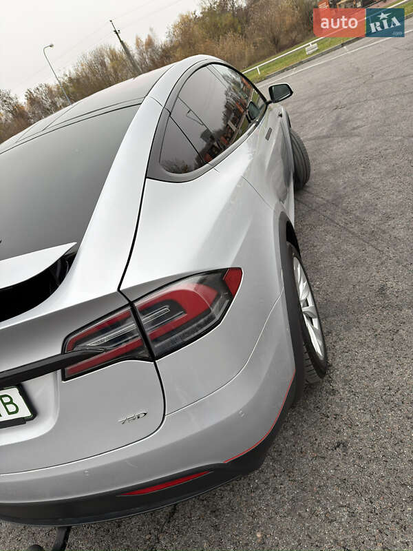 Внедорожник / Кроссовер Tesla Model X 2017 в Львове фото 20 Внедорожник / Кроссовер Tesla Model X 2017 в Львове