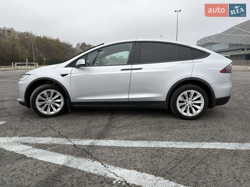 Внедорожник / Кроссовер Tesla Model X 2017 в Львове фото 13 Внедорожник / Кроссовер Tesla Model X 2017 в Львове