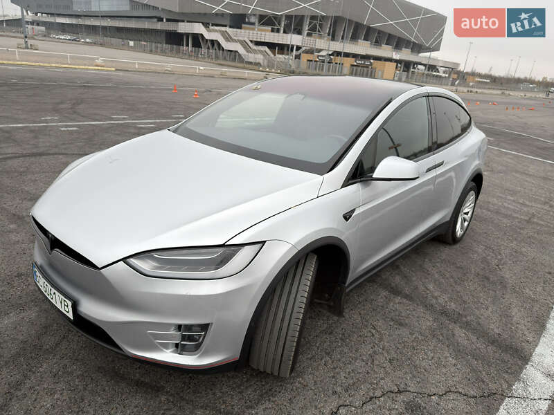 Внедорожник / Кроссовер Tesla Model X 2017 в Львове фото 14 Внедорожник / Кроссовер Tesla Model X 2017 в Львове