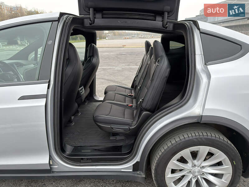 Внедорожник / Кроссовер Tesla Model X 2017 в Львове фото 36 Внедорожник / Кроссовер Tesla Model X 2017 в Львове