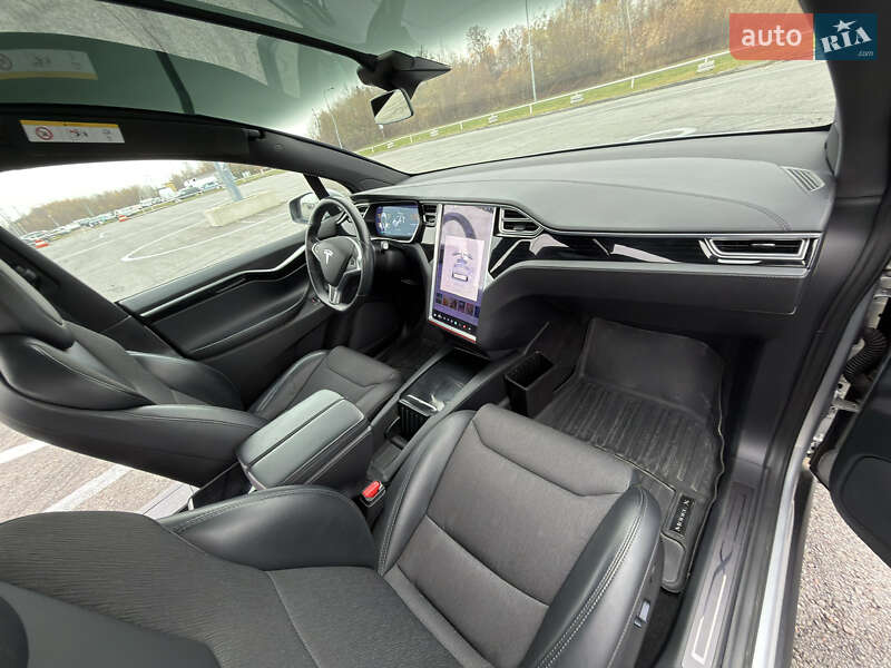 Внедорожник / Кроссовер Tesla Model X 2017 в Львове фото 45 Внедорожник / Кроссовер Tesla Model X 2017 в Львове