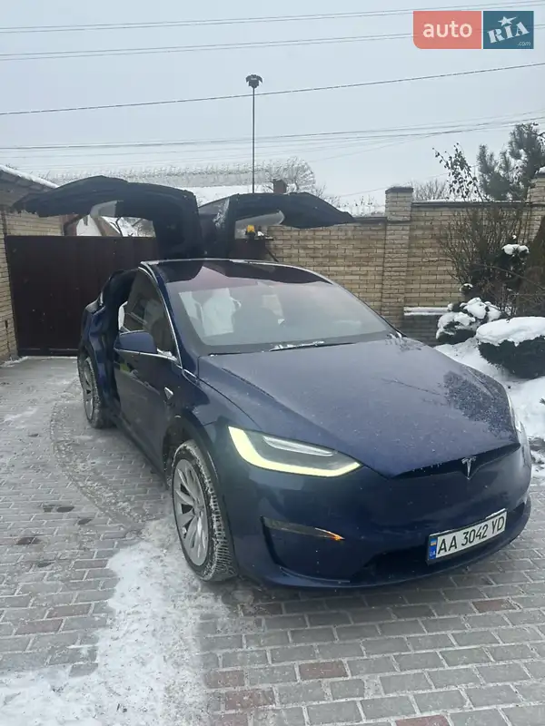 Tesla Model X 2016