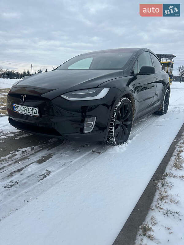 Tesla Model X 2018