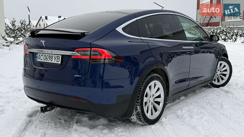 Внедорожник / Кроссовер Tesla Model X 2017 в Луцке