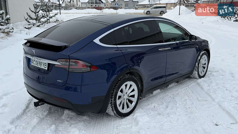 Внедорожник / Кроссовер Tesla Model X 2017 в Луцке