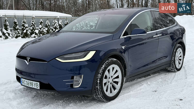 Внедорожник / Кроссовер Tesla Model X 2017 в Луцке