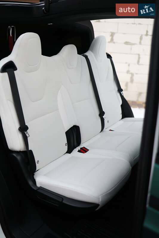 Позашляховик / Кросовер Tesla Model X 2023 в Дніпрі