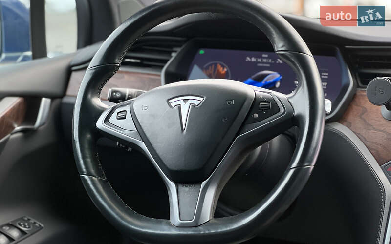 Внедорожник / Кроссовер Tesla Model X 2019 в Львове