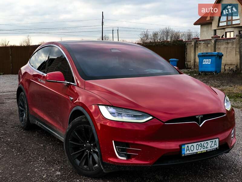 Внедорожник / Кроссовер Tesla Model X 2016 в Ужгороде