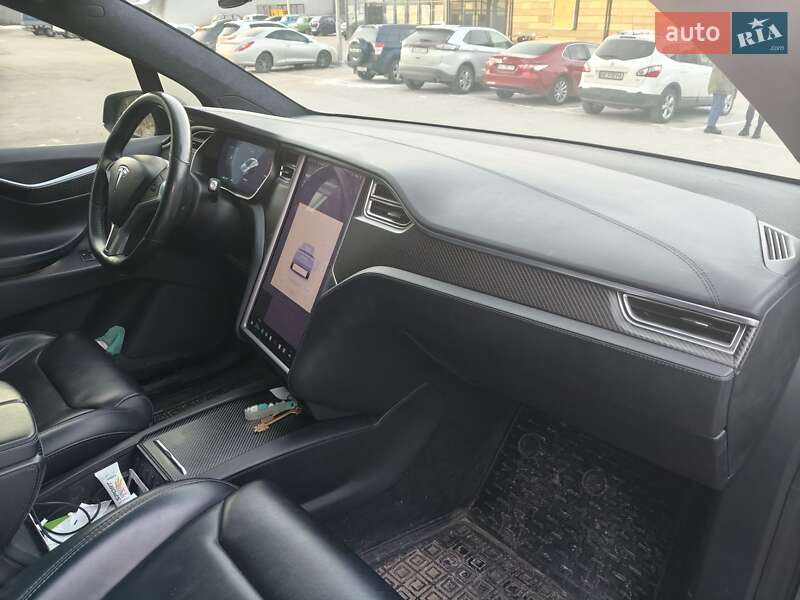 Позашляховик / Кросовер Tesla Model X 2018 в Дніпрі фото 6 Позашляховик / Кросовер Tesla Model X 2018 в Дніпрі