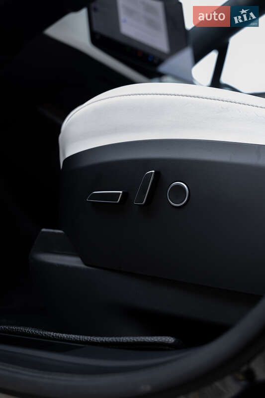 Внедорожник / Кроссовер Tesla Model X 2022 в Харькове