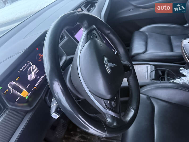 Внедорожник / Кроссовер Tesla Model X 2020 в Киеве