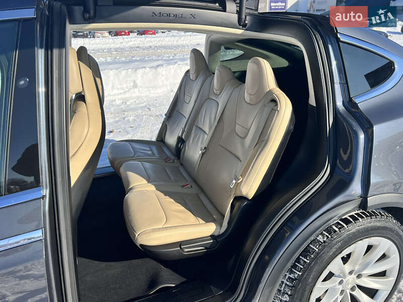 Внедорожник / Кроссовер Tesla Model X 2017 в Житомире