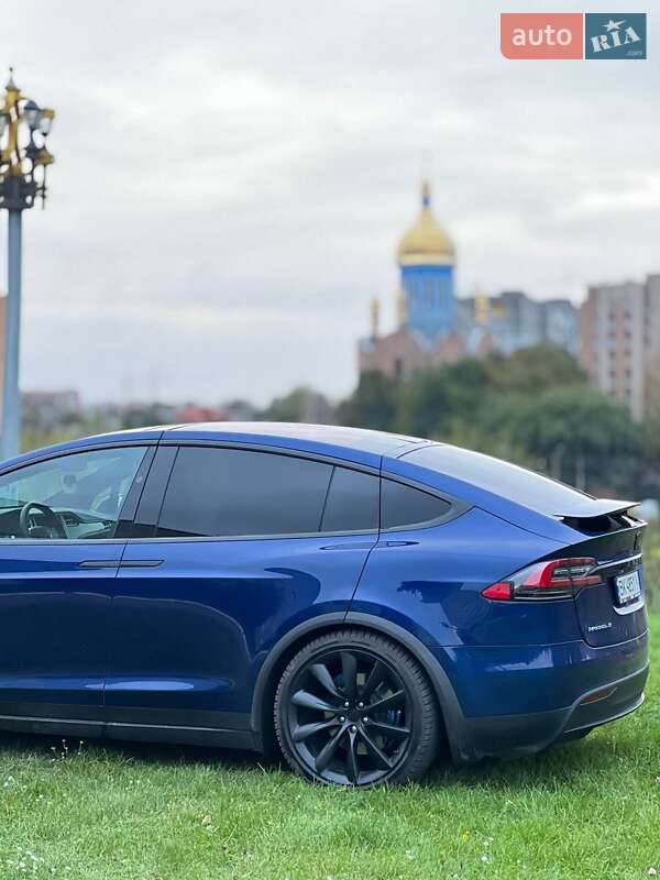 Позашляховик / Кросовер Tesla Model X 2016 в Рівному фото 16 Позашляховик / Кросовер Tesla Model X 2016 в Рівному