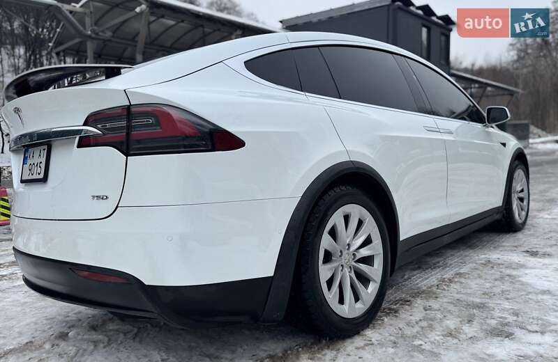 Позашляховик / Кросовер Tesla Model X 2018 в Києві фото 9 Позашляховик / Кросовер Tesla Model X 2018 в Києві
