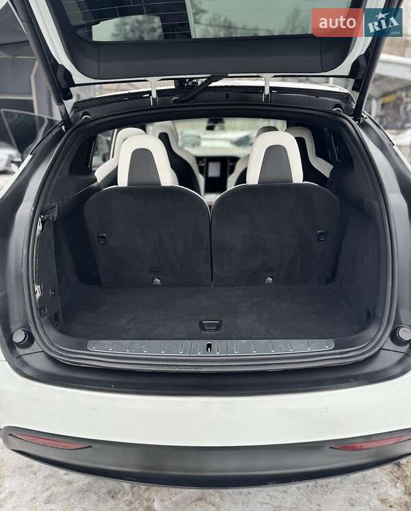 Позашляховик / Кросовер Tesla Model X 2018 в Києві фото 23 Позашляховик / Кросовер Tesla Model X 2018 в Києві