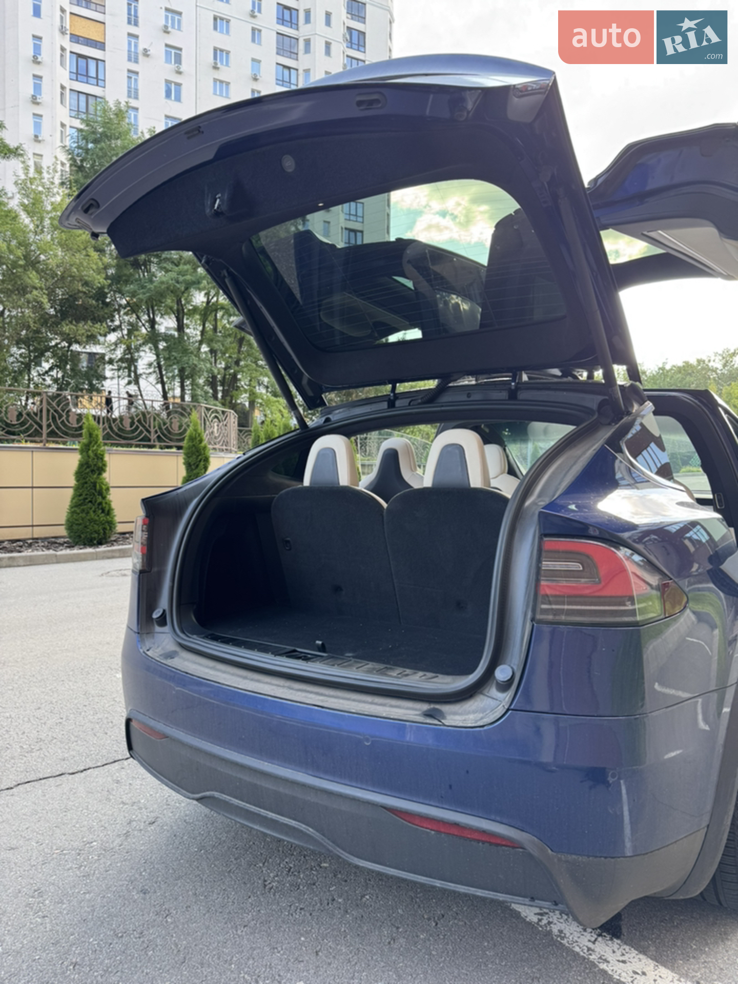 2021 Tesla Model X - мініатюра 3