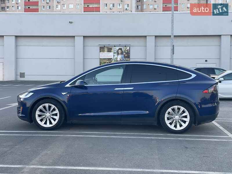 Позашляховик / Кросовер Tesla Model X 2016 в Одесі фото 4 Позашляховик / Кросовер Tesla Model X 2016 в Одесі