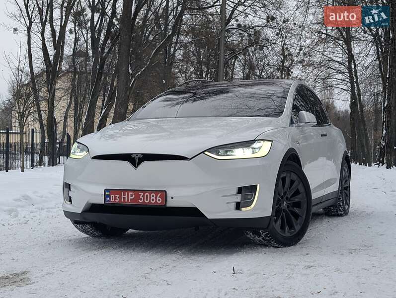 Позашляховик / Кросовер Tesla Model X 2017 в Києві фото Позашляховик / Кросовер Tesla Model X 2017 в Києві