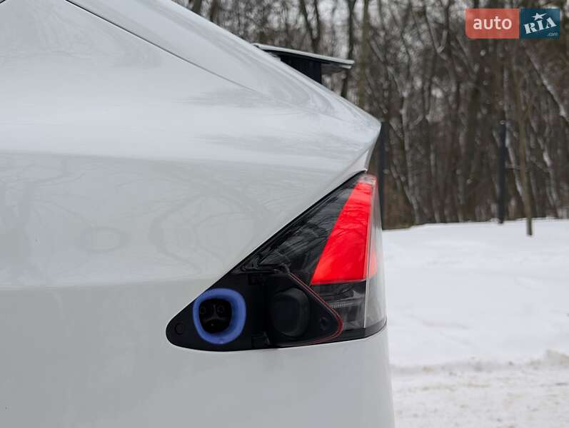 Позашляховик / Кросовер Tesla Model X 2017 в Києві фото 34 Позашляховик / Кросовер Tesla Model X 2017 в Києві