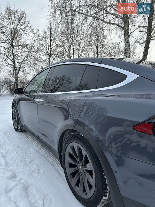 Позашляховик / Кросовер Tesla Model X 2018 в Києві