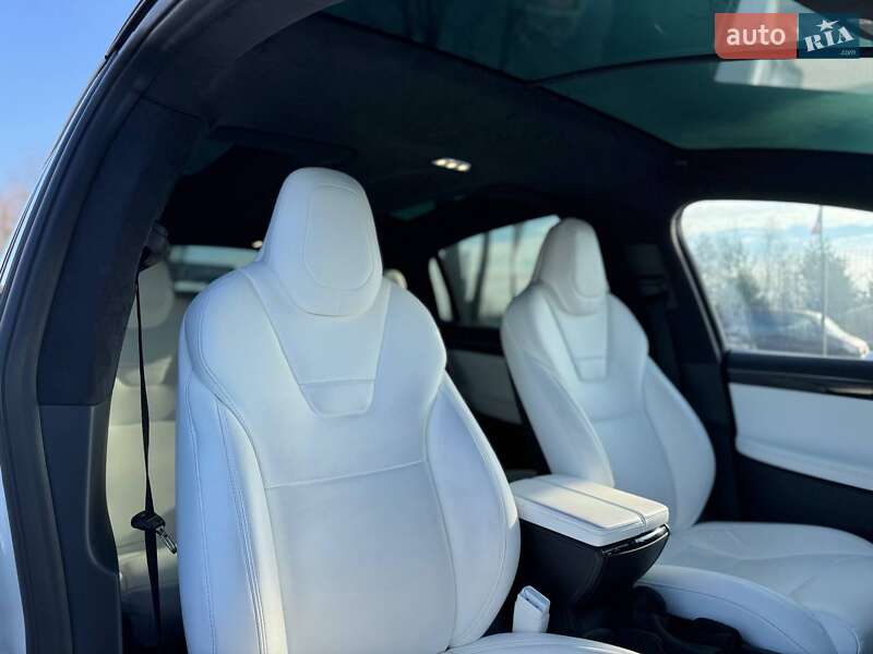 Позашляховик / Кросовер Tesla Model X 2017 в Львові фото 21 Позашляховик / Кросовер Tesla Model X 2017 в Львові