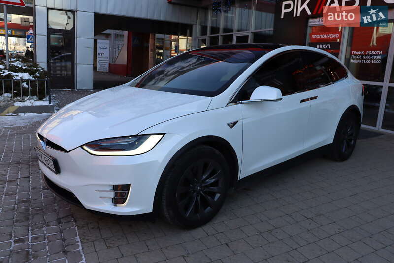 Внедорожник / Кроссовер Tesla Model X 2019 в Львове