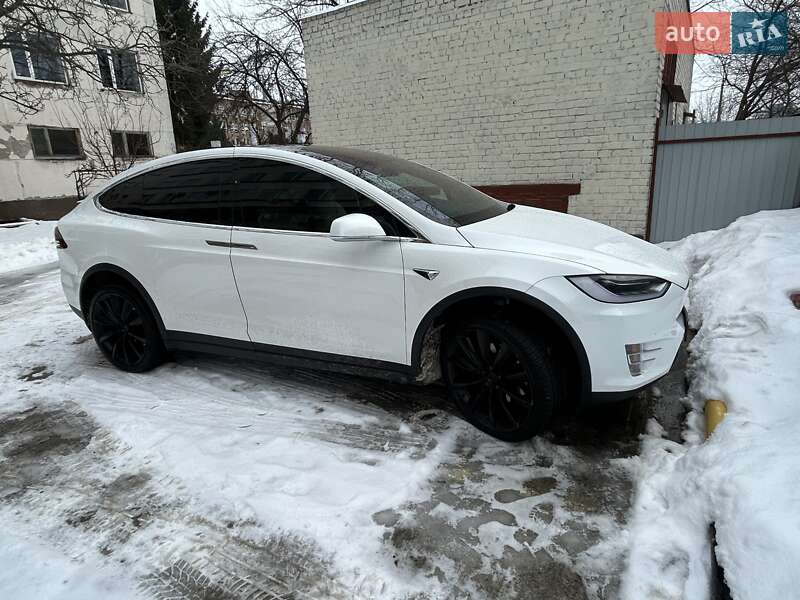 Tesla Model X 2017