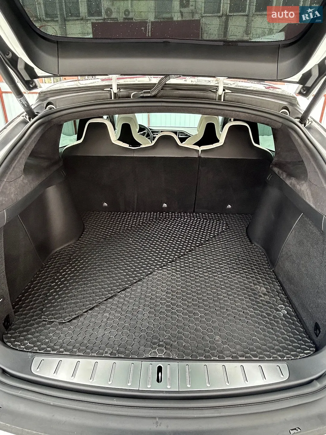 2017 Tesla Model X - мініатюра 42