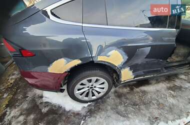 Внедорожник / Кроссовер Tesla Model X 2016 в Черкассах