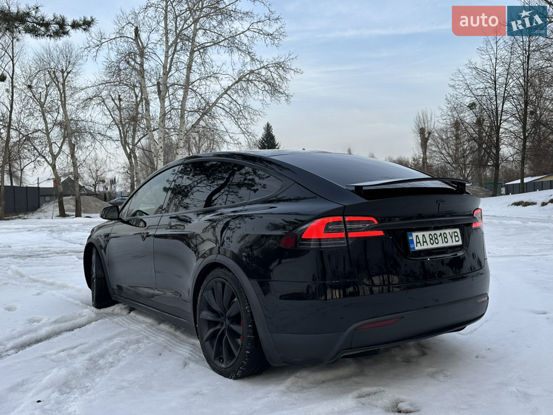 Tesla Model X 2019 VIN 5YJXCBE46KF181297 фото оголошення 6 з 28