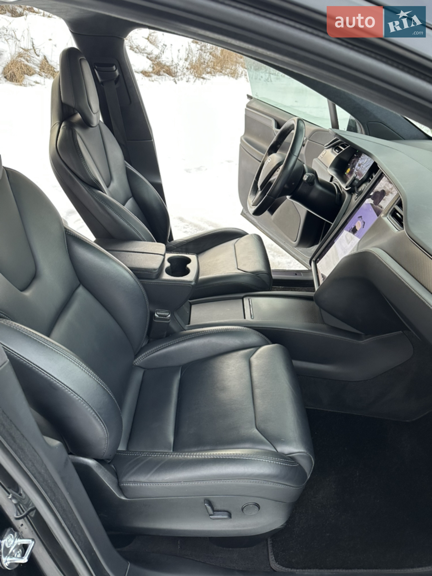 Tesla Model X 2019 VIN 5YJXCBE46KF181297 фото оголошення 18 з 28