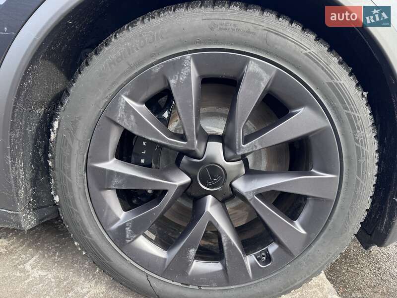 Позашляховик / Кросовер Tesla Model X 2024 в Києві